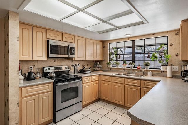 12604 RAIN FOREST STREET, Temple Terrace, FL 33617