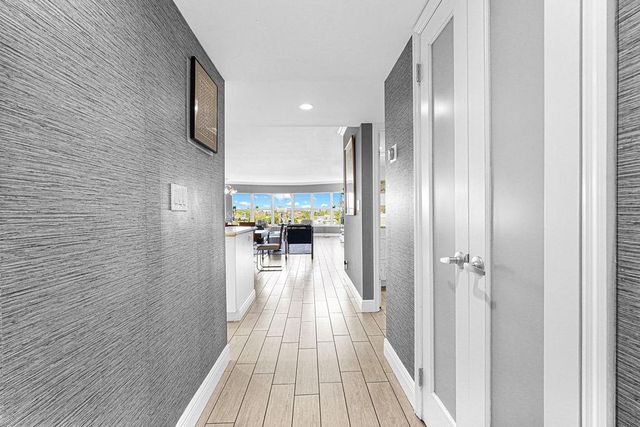 5100 Bayview Dr 404, Fort Lauderdale, FL 33308