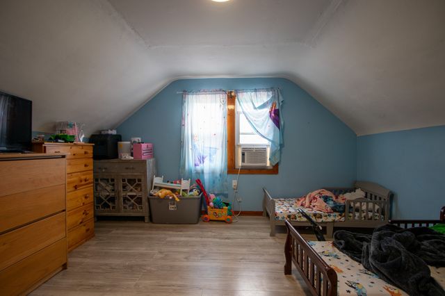 4014 ROYAL Avenue, Erie, PA 16509