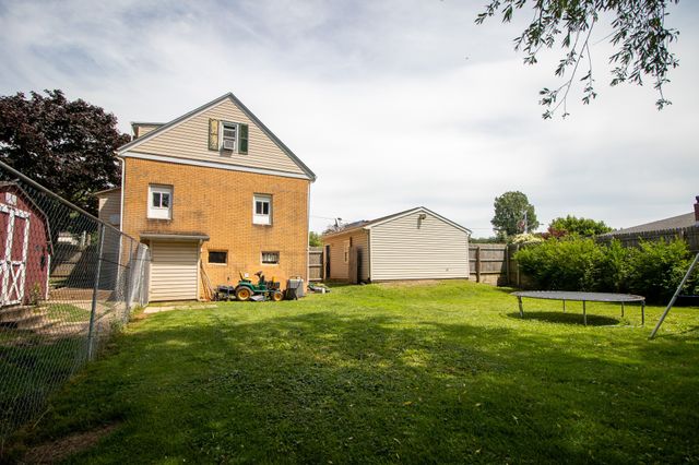 4014 ROYAL Avenue, Erie, PA 16509