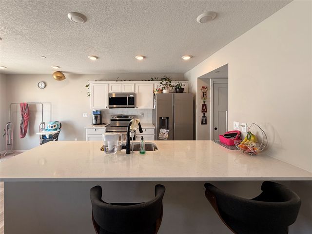 5908 NW 90th Street, Johnston, IA 50131