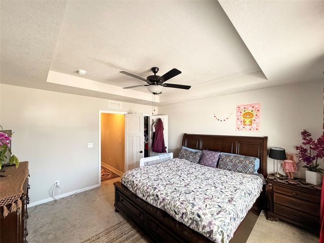 5908 NW 90th Street, Johnston, IA 50131