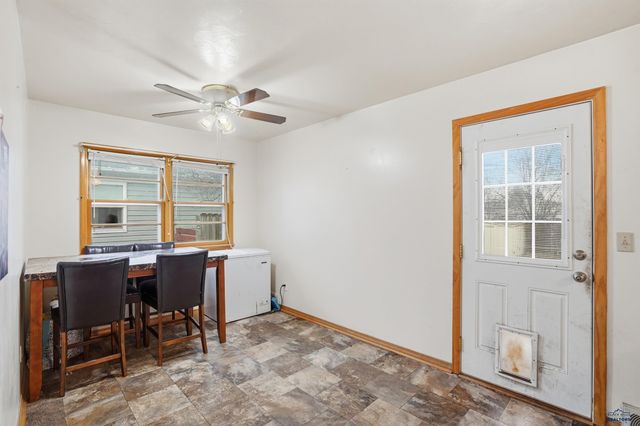 210 STANLEY CT, Rapid City, SD 57702