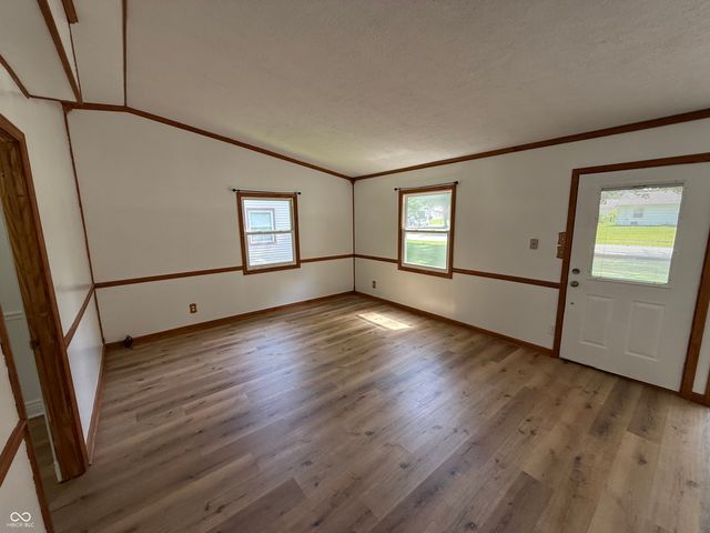 503 Edgewood Drives, Brazil, IN 47834