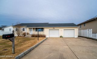 3124 Veeder Avenue, Toms River, NJ 08753