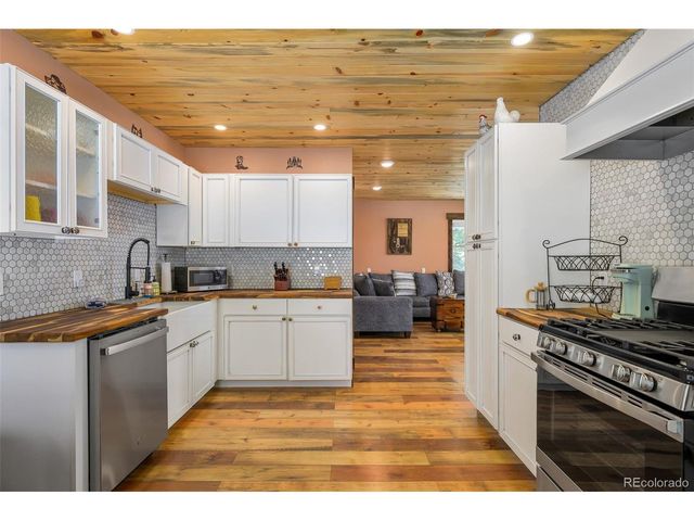 300 GCR 4431, Grand Lake, CO 80447