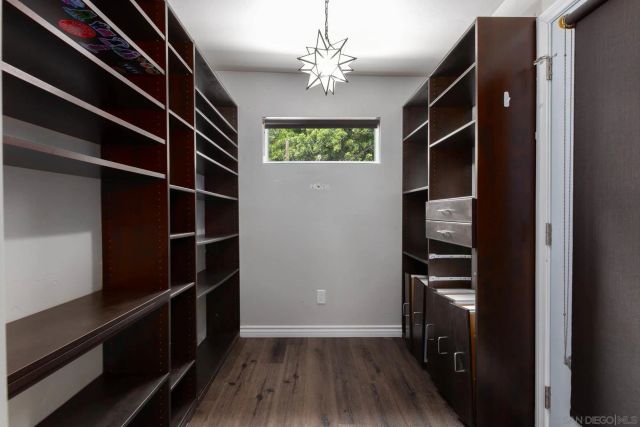 1880 Catalina Blvd, San Diego, CA 92107