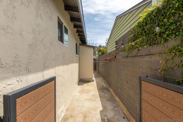 1880 Catalina Blvd, San Diego, CA 92107