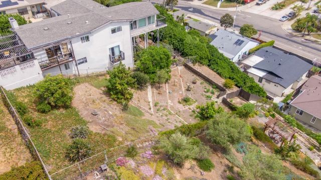 1880 Catalina Blvd, San Diego, CA 92107