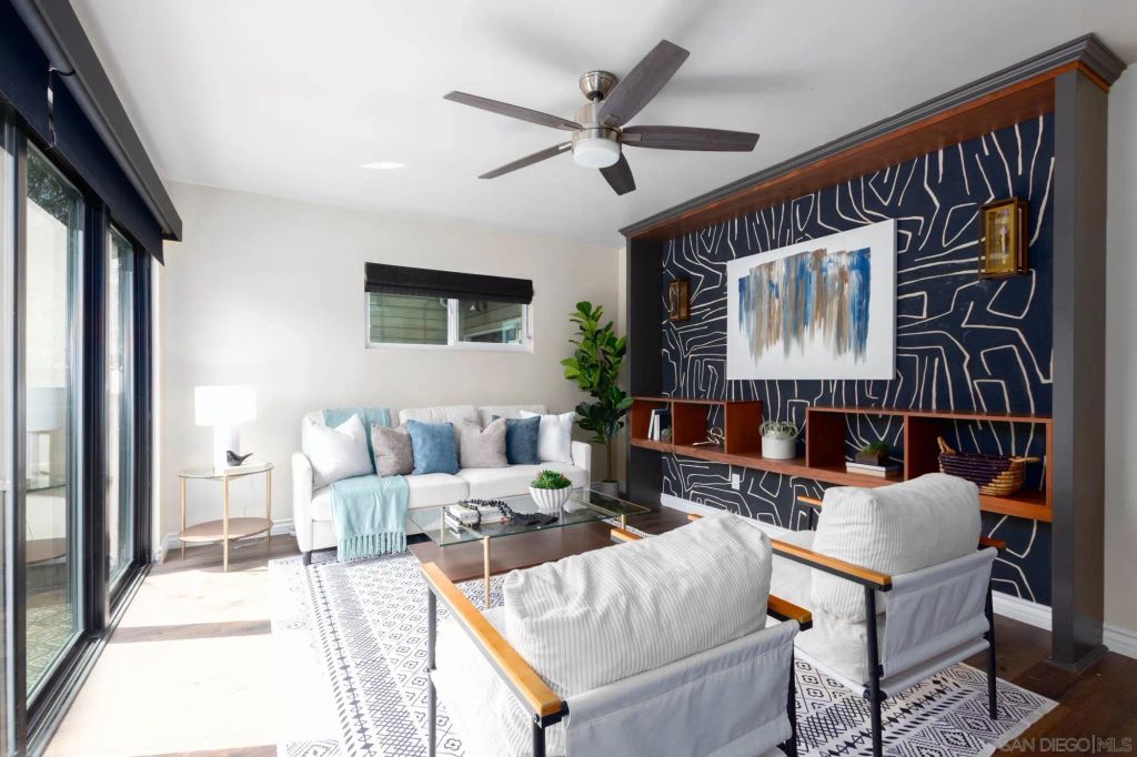 1880 Catalina Blvd, San Diego, CA 92107