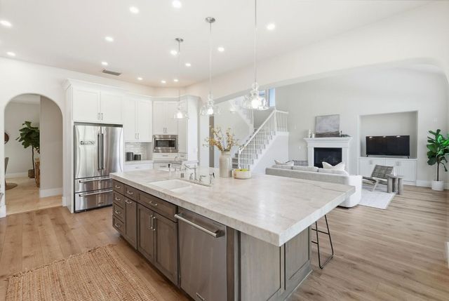 1359 W Terracina Dr, El Dorado Hills, CA 95762