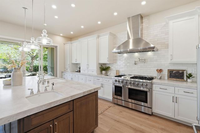 1359 W Terracina Dr, El Dorado Hills, CA 95762