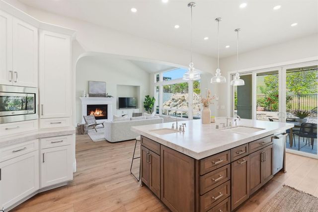 1359 W Terracina Dr, El Dorado Hills, CA 95762