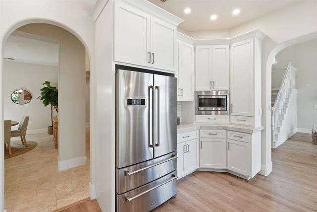 1359 W Terracina Dr, El Dorado Hills, CA 95762