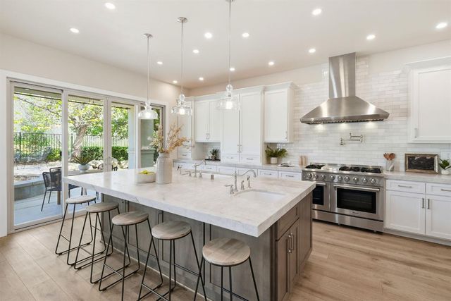 1359 W Terracina Dr, El Dorado Hills, CA 95762