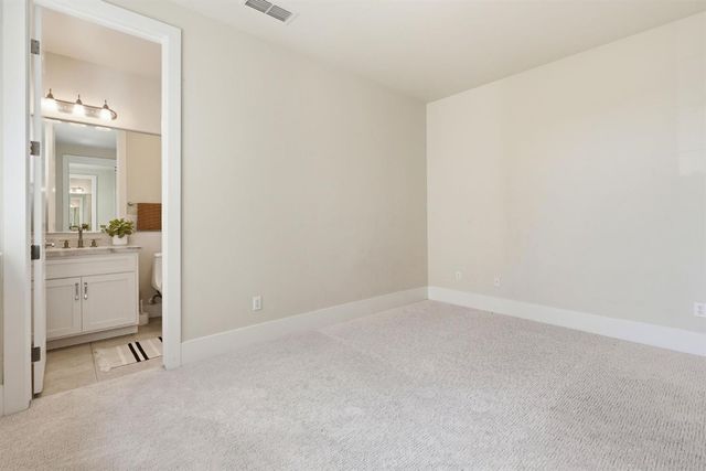 1359 W Terracina Dr, El Dorado Hills, CA 95762