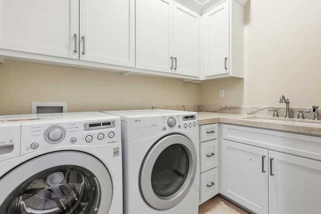 1359 W Terracina Dr, El Dorado Hills, CA 95762