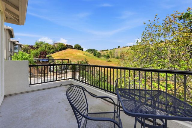 1359 W Terracina Dr, El Dorado Hills, CA 95762