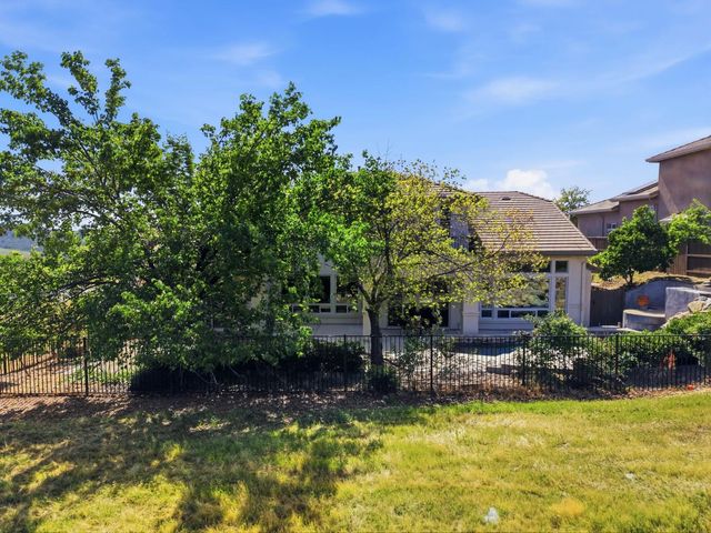 1359 W Terracina Dr, El Dorado Hills, CA 95762