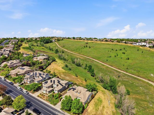 1359 W Terracina Dr, El Dorado Hills, CA 95762