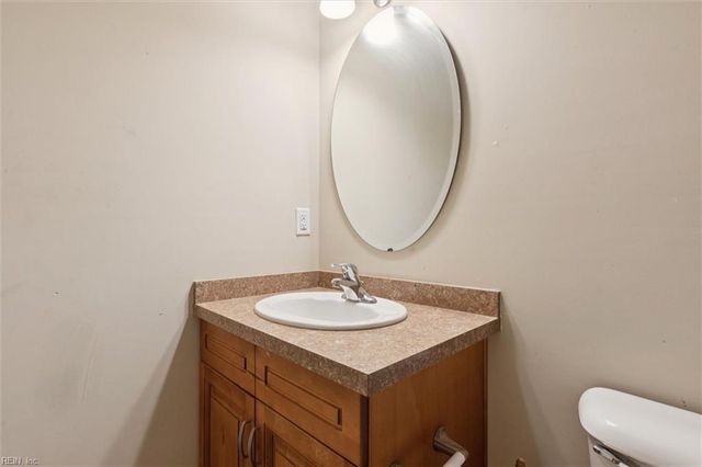 556 Taliaferro RD, Newport News, VA 23603