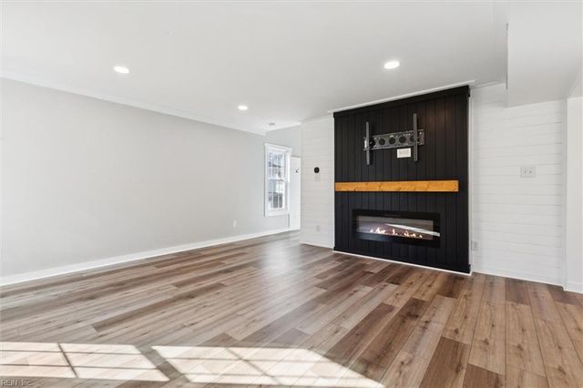 556 Taliaferro RD, Newport News, VA 23603