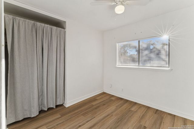 4001 Colonial Sun DR, San Antonio, TX 78244