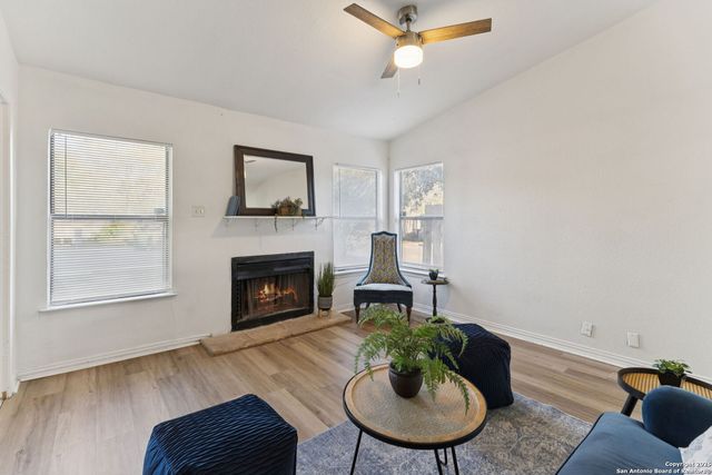 4001 Colonial Sun DR, San Antonio, TX 78244