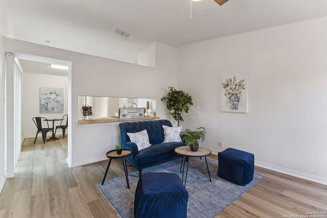 4001 Colonial Sun DR, San Antonio, TX 78244