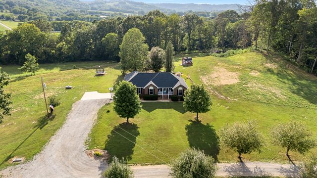 2811 Bert Watt Rd, Petersburg, TN 37144