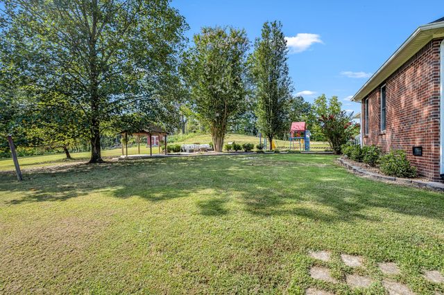 2811 Bert Watt Rd, Petersburg, TN 37144