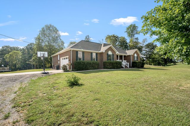 2811 Bert Watt Rd, Petersburg, TN 37144