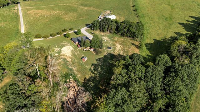 2811 Bert Watt Rd, Petersburg, TN 37144