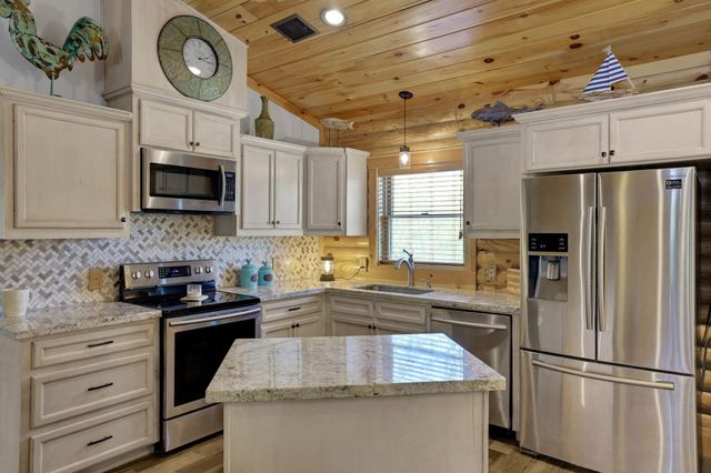 791 N Forest Cove Loop, Coldspring, TX 77331