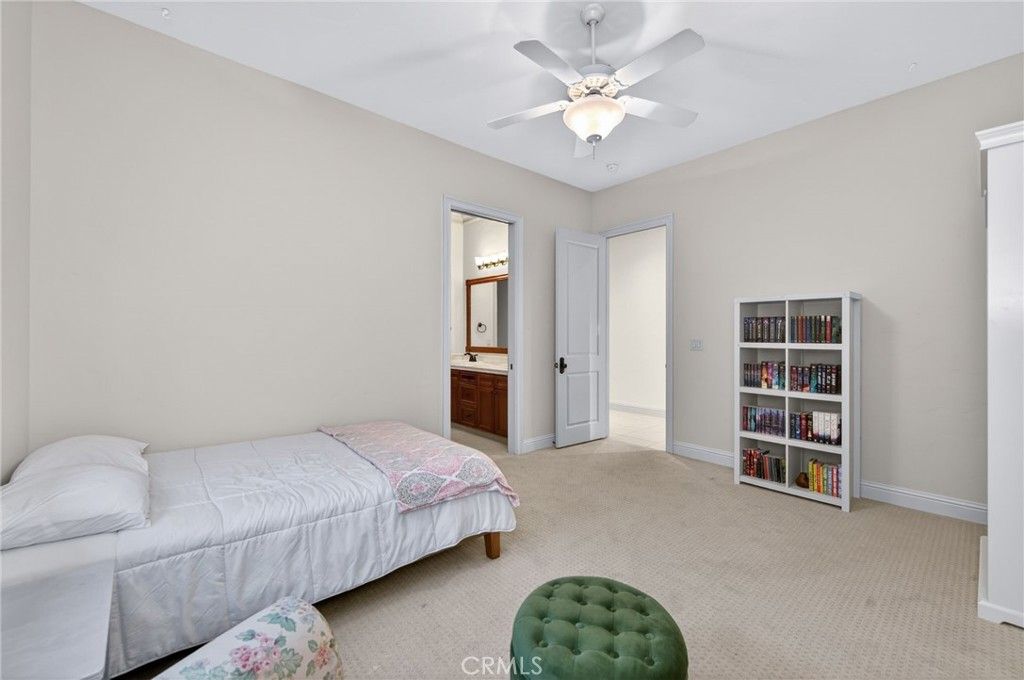 Image 44 of property listing at 3350 E Via Montiano, Clovis, CA 93619