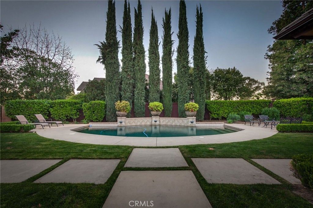 Image 60 of property listing at 3350 E Via Montiano, Clovis, CA 93619