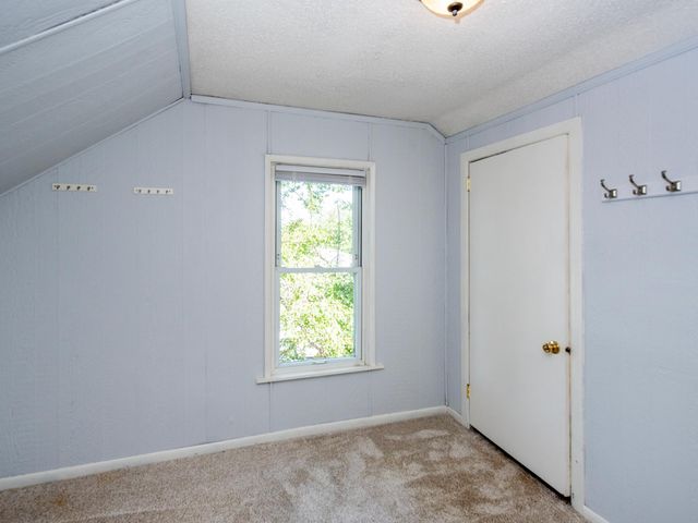 196 Baker Street E, Saint Paul, MN 55107