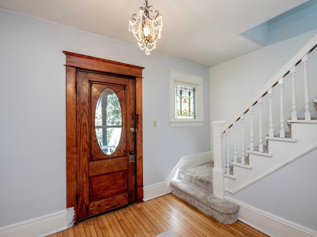 196 Baker Street E, Saint Paul, MN 55107