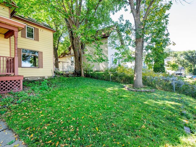 196 Baker Street E, Saint Paul, MN 55107