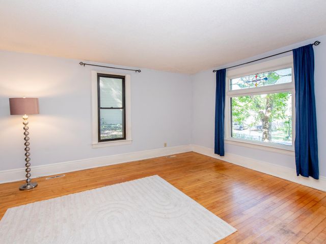 196 Baker Street E, Saint Paul, MN 55107