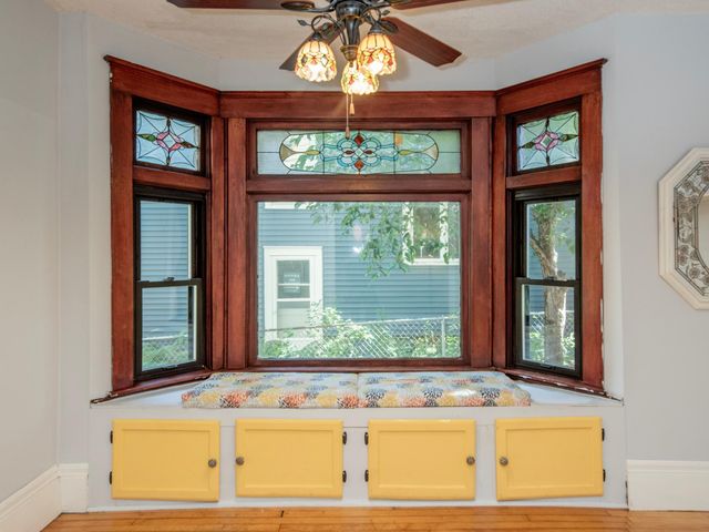 196 Baker Street E, Saint Paul, MN 55107