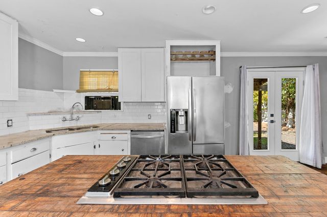 4608 Banister LN, Austin, TX 78745