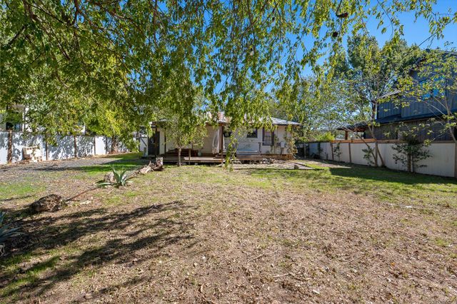 4608 Banister LN, Austin, TX 78745