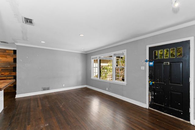 4608 Banister LN, Austin, TX 78745