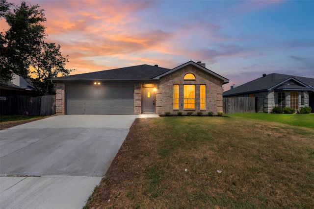 6314 Brookbriar Court, Arlington, TX 76018