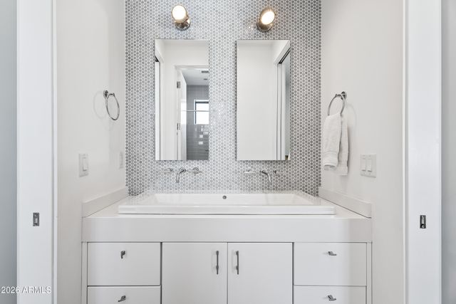 5430 N 41ST Street, Phoenix, AZ 85018