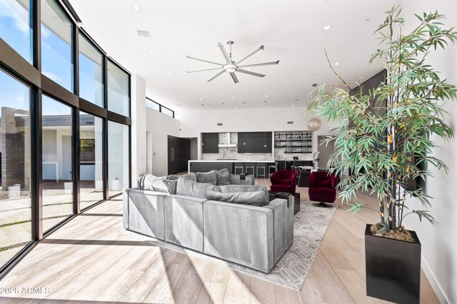 5430 N 41ST Street, Phoenix, AZ 85018