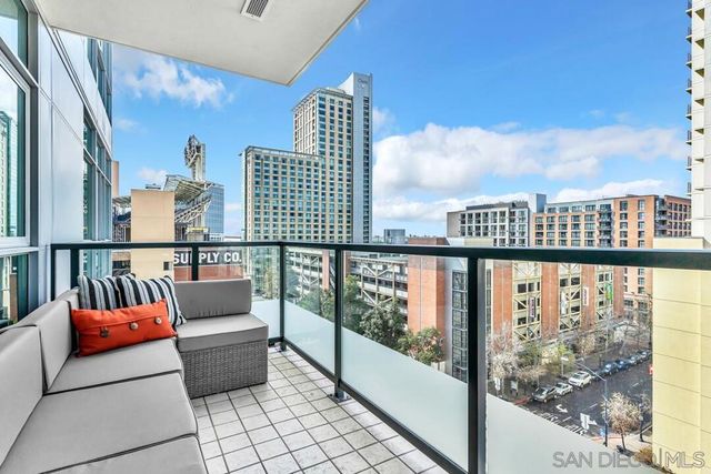 325 7th Ave 705, San Diego, CA 92101