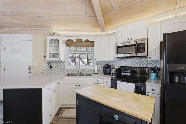 235 Rock Harbor Drive, Lexington, NC 27292