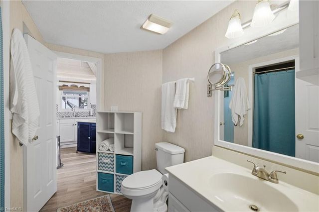 235 Rock Harbor Drive, Lexington, NC 27292